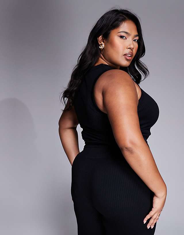 Asos 4505 Curve Icon Seamless Rib 90s Cropped Vest In Black