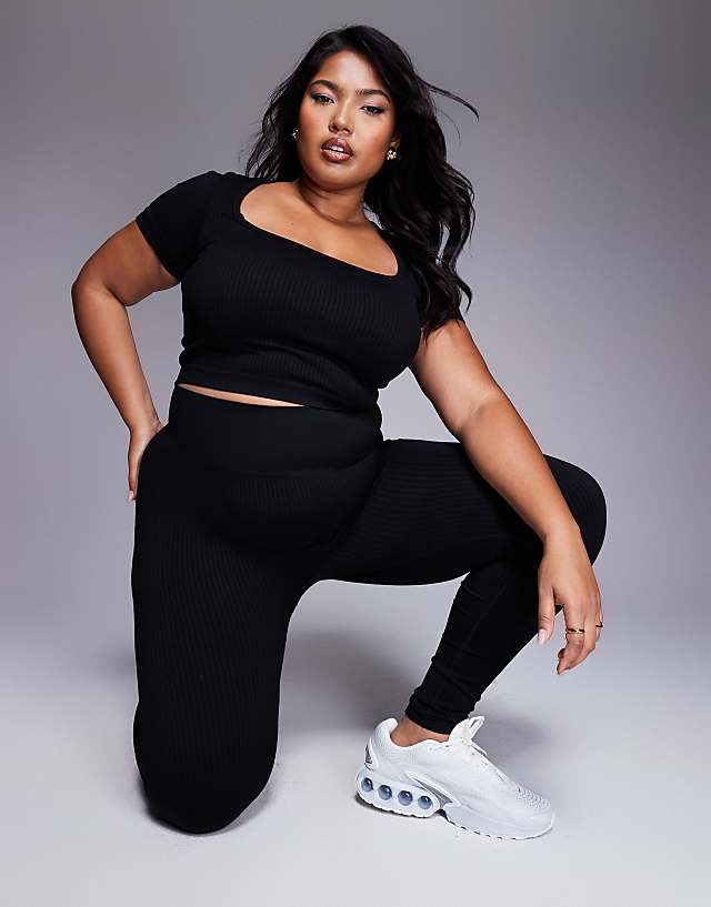 Asos 4505 Curve Icon Seamless Rib Gym Legging In Black