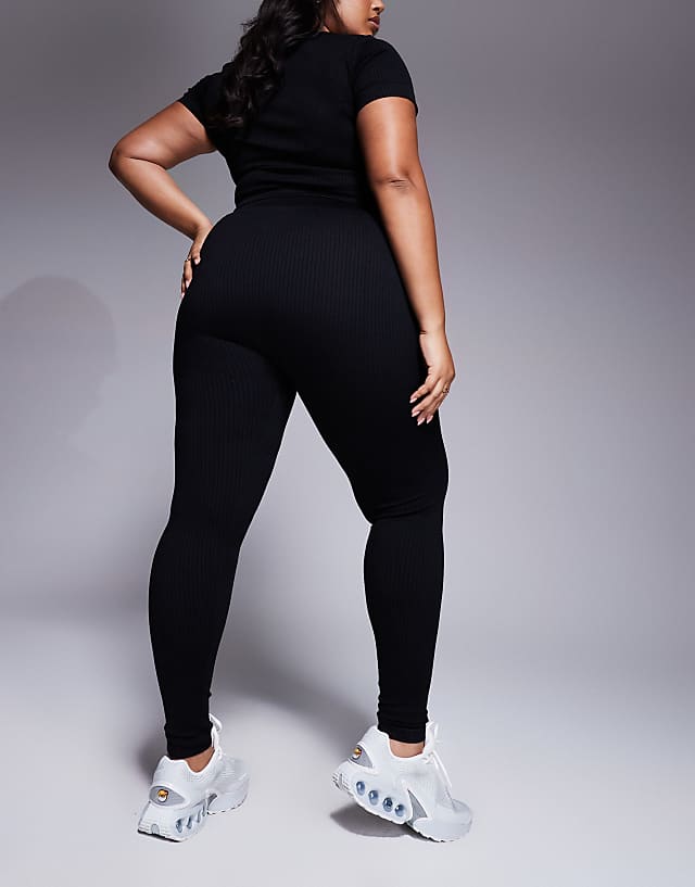Asos 4505 Curve Icon Seamless Rib Gym Legging In Black