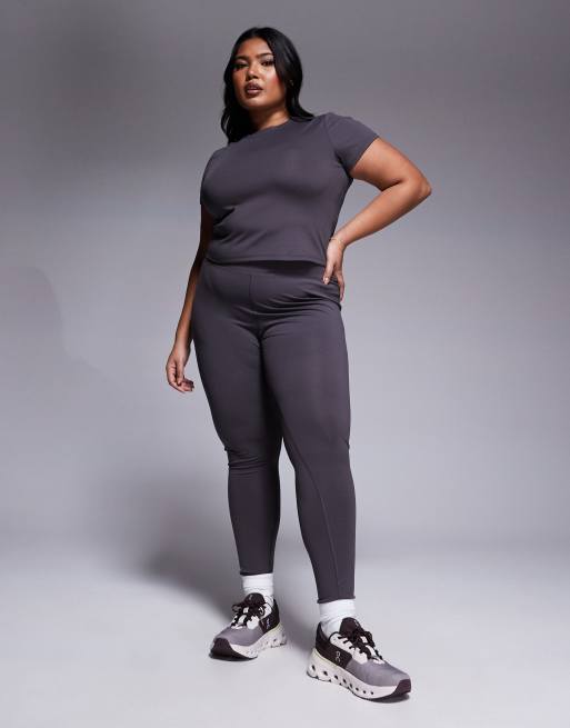 Asos 4505 Curve Icon Soft Touch Gym Set In Granite Grey