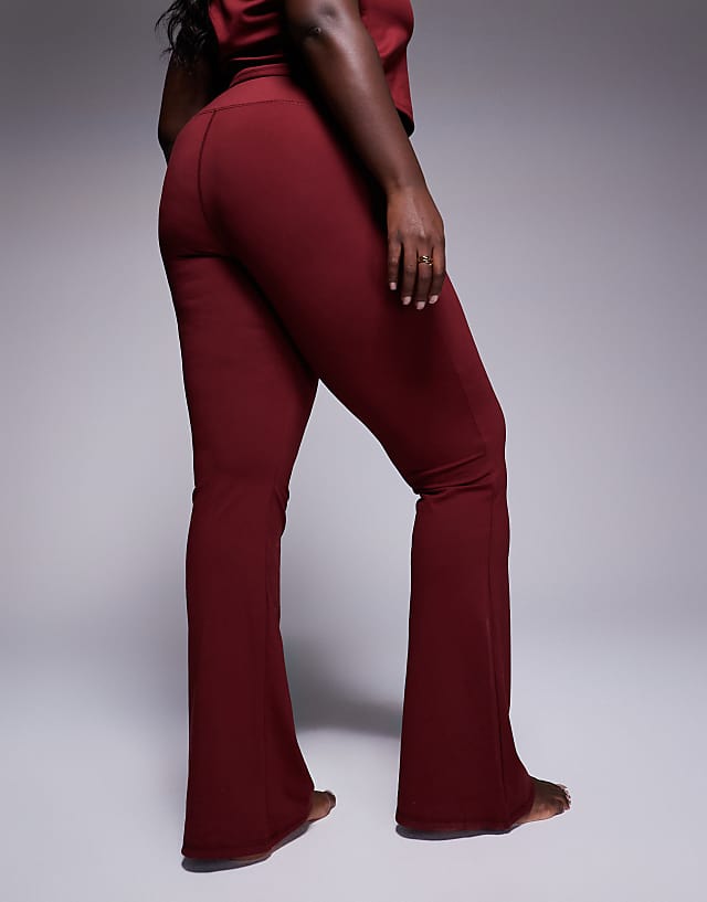 Asos 4505 Curve Icon Soft Touch High Waist Slim Kick Yoga Legging In Burgundy