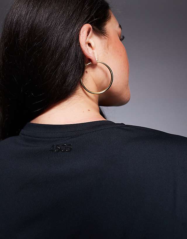 Asos 4505 Curve Icon Soft Touch Studio Baby T-shirt In Black