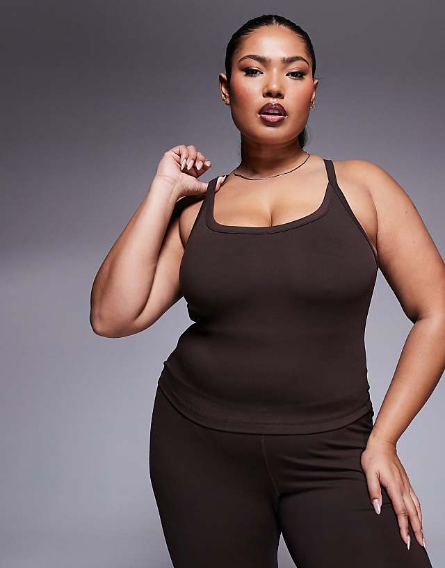 Asos 4505 Curve Icon Soft Touch Yoga Cami With Inner Bra And Adjustable Straps In Chocolate