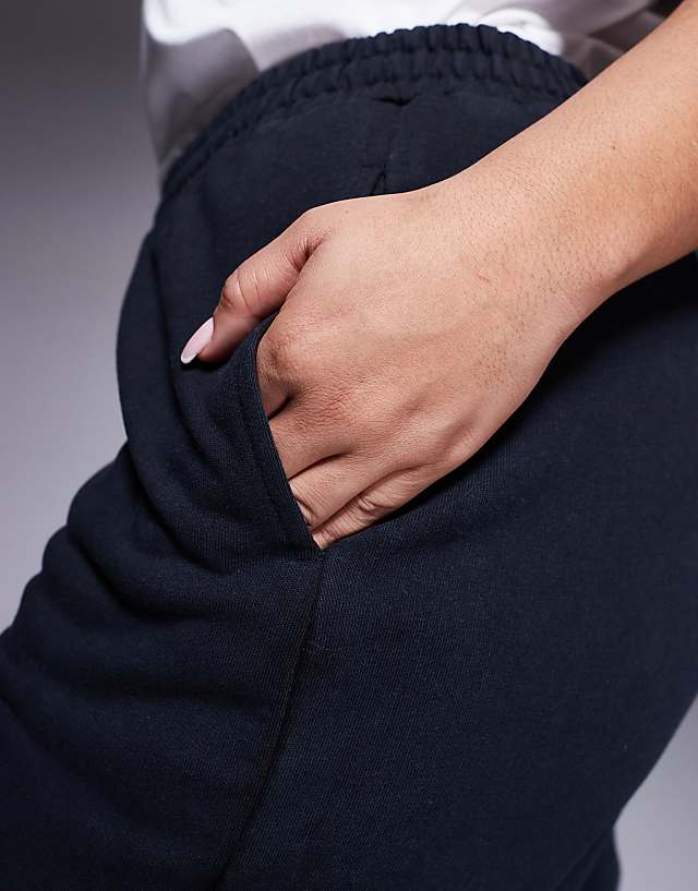 Asos 4505 Curve Quick Dry Heavyweight Training Joggers In Washed Black