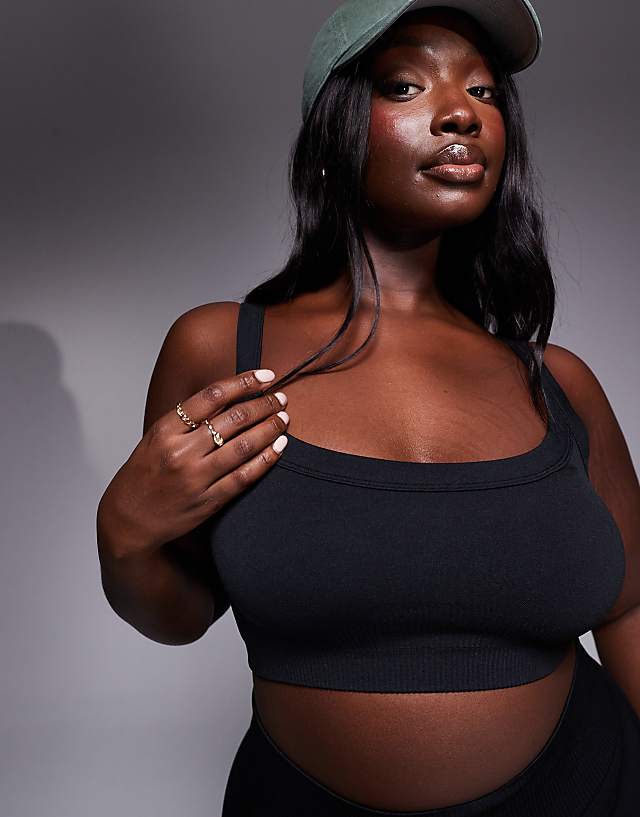 Asos 4505 Curve Sculpting Seamless Medium Support Sports Bra In Black