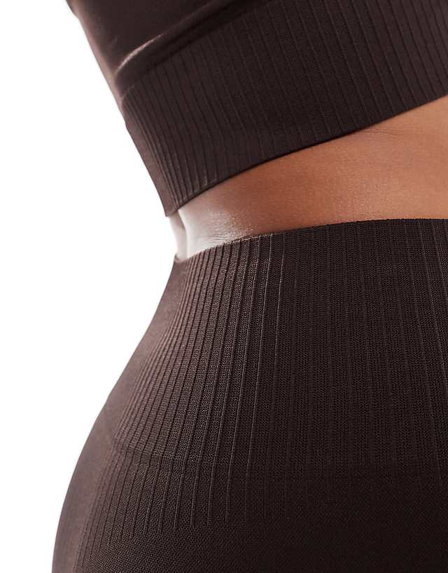 Asos 4505 Curve Seamless High Waist Gym Leggings In Chocolate
