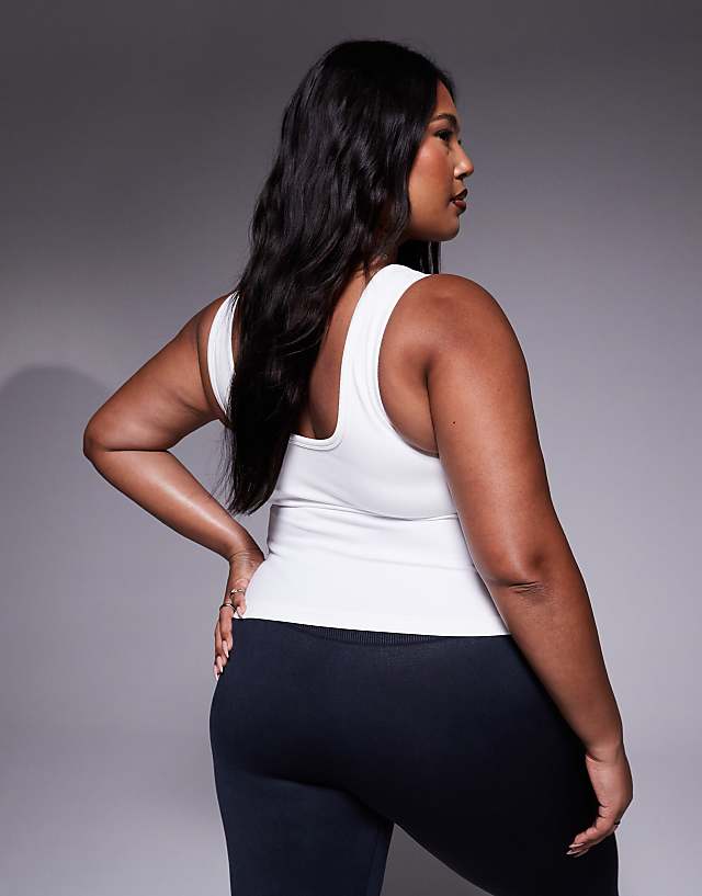 Asos 4505 Curve Smooth Seamless V Neck Vest With Inner Bra In Parchment