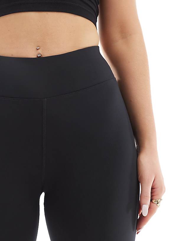 Asos 4505 Hourglass Icon 8 Inch Legging Short With Bum Sculpt Detail In Performance Fabric In Black