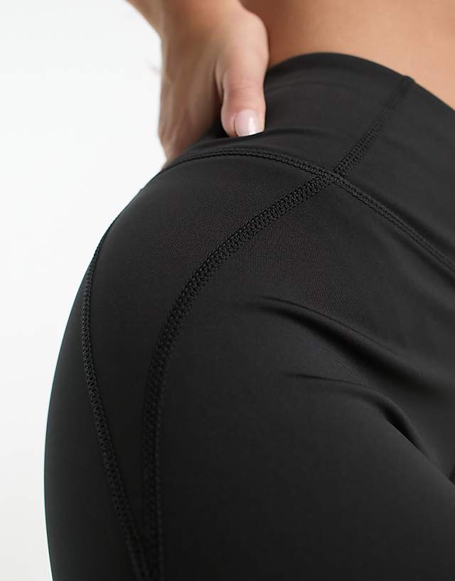 Asos 4505 Hourglass Icon Legging With Bum Sculpt Seam Detail And Pocket