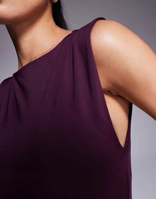Asos 4505 Icon Active Boat Neck Tank With Inner Bra In Burgundy