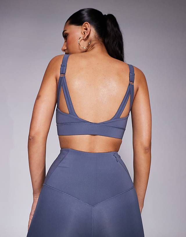 Asos 4505 Icon Active Medium Support Sports Bra With Removable Padding And Adjustable Straps In Cornflower