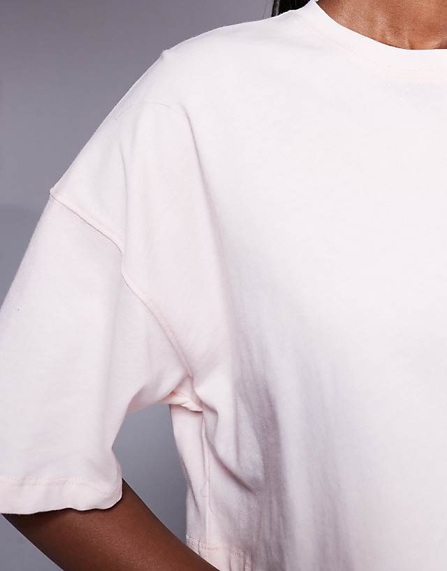 Asos 4505 Icon Heavyweight Cotton Cropped T-shirt With Quick Dry Finish In Light Pink