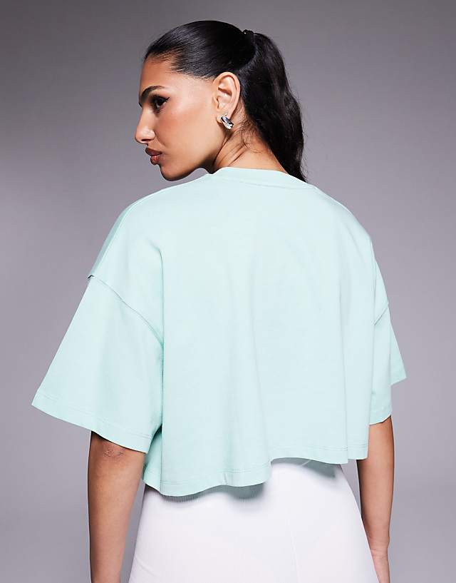 Asos 4505 Icon Heavyweight Cotton Cropped T-shirt With Quick Dry Finish In Mint Green