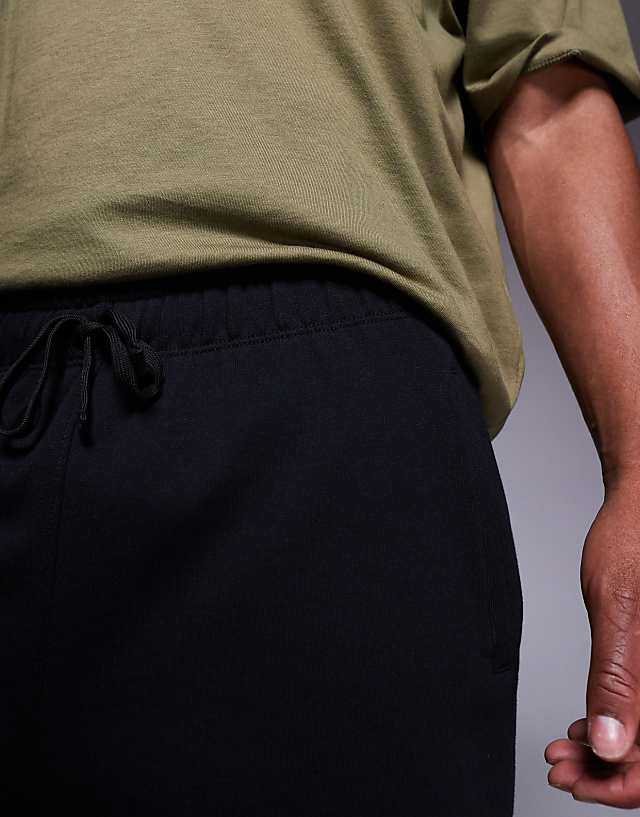 Asos 4505 Icon Heavyweight Cotton Sweat Shorts With Quick Dry Finish In Black