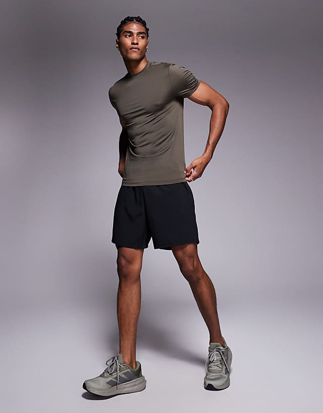 asos 4505 Icon muscle fit training t-shirt with quick dry in khaki