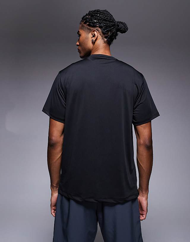 Asos 4505 Icon Quick Dry Mesh Training T-shirt In Black