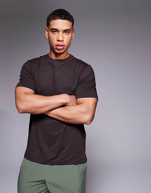 asos 4505 Icon quick dry mesh training t-shirt in coffee