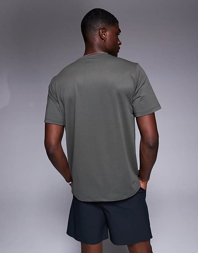 Asos 4505 Icon Quick Dry Mesh Training T-shirt In Dark Green