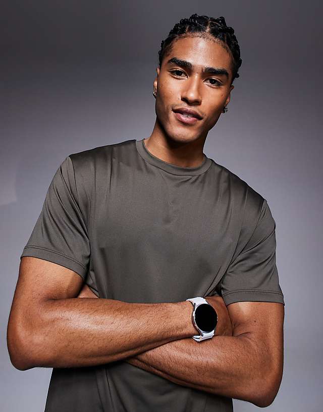 Asos 4505 Icon Quick Dry Mesh Training T-shirt In Khaki