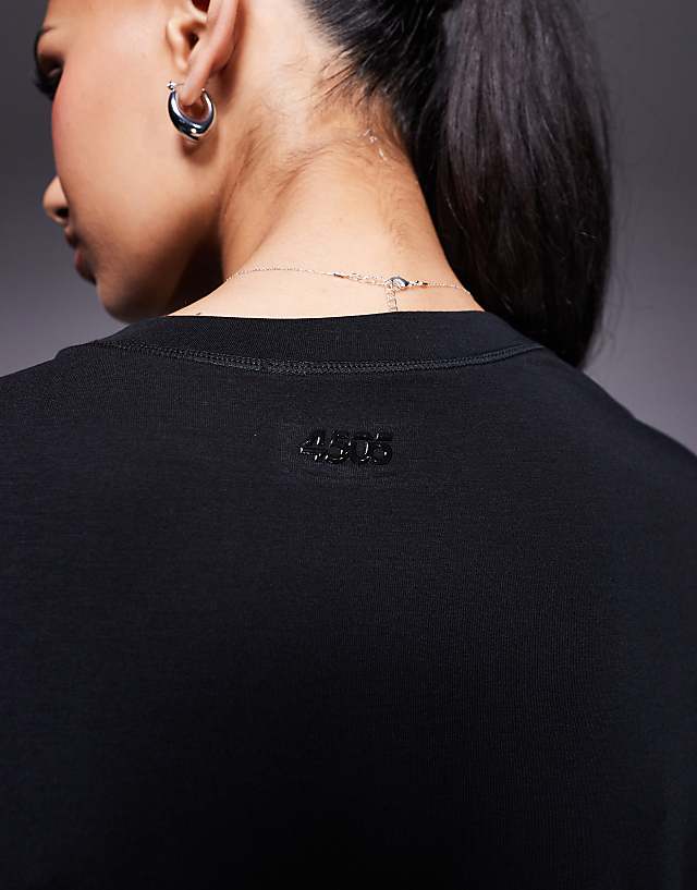 Asos 4505 Icon Quick Dry Performance Oversized T-shirt In Black
