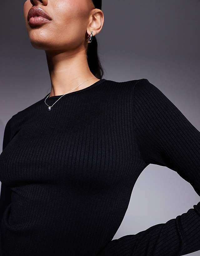 Asos 4505 Icon Seamless Rib Long Sleeve Top In Black