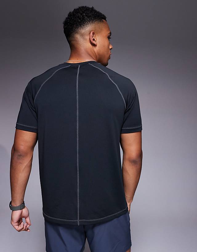Asos 4505 Mesh Training T-shirt With Contrast Seams In Black