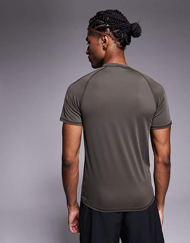 Asos 4505 Muscle Fit Seam Detail Quick Dry Base Layer In Khaki