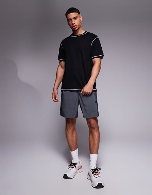 Asos 4505 Outdoor Runner Back Graphic Quick Dry Mesh T-shirt In Black