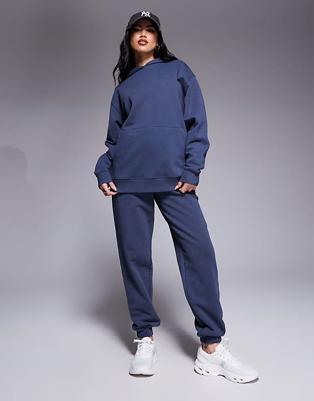 Asos 4505 Quick Dry Heavyweight Training Hoodie In Washed Navy