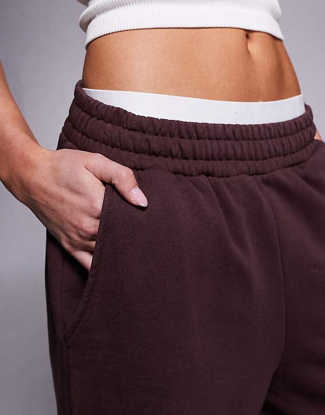Asos 4505 Quick Dry Heavyweight Wide Leg Training Jogger In Washed Brown