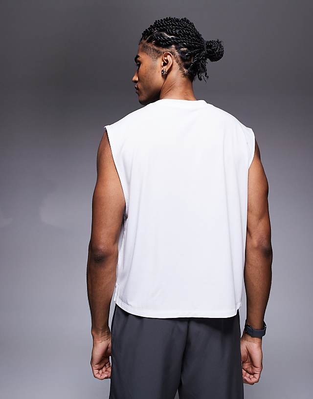 Asos 4505 Quick Dry Performance Cropped Training Tank In White