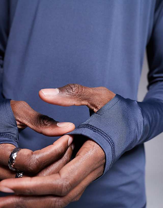 Asos 4505 Regular Fit Quick Dry Long Sleeve Running T-shirt In Navy