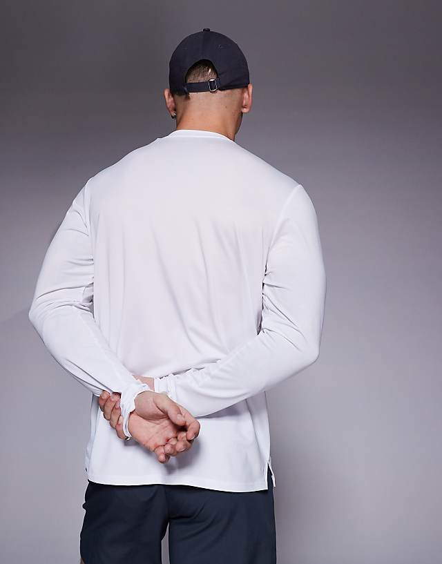 Asos 4505 Regular Fit Quick Dry Long Sleeve Running T-shirt In White