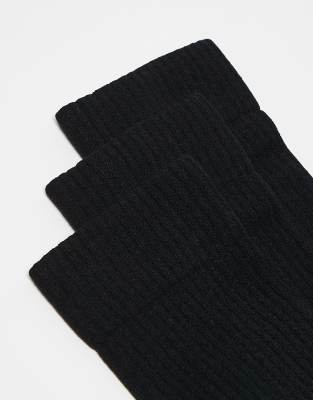 Asos 4505 Running Socks With Elasticated Arch Support And Anti Bacterial Finish In Black