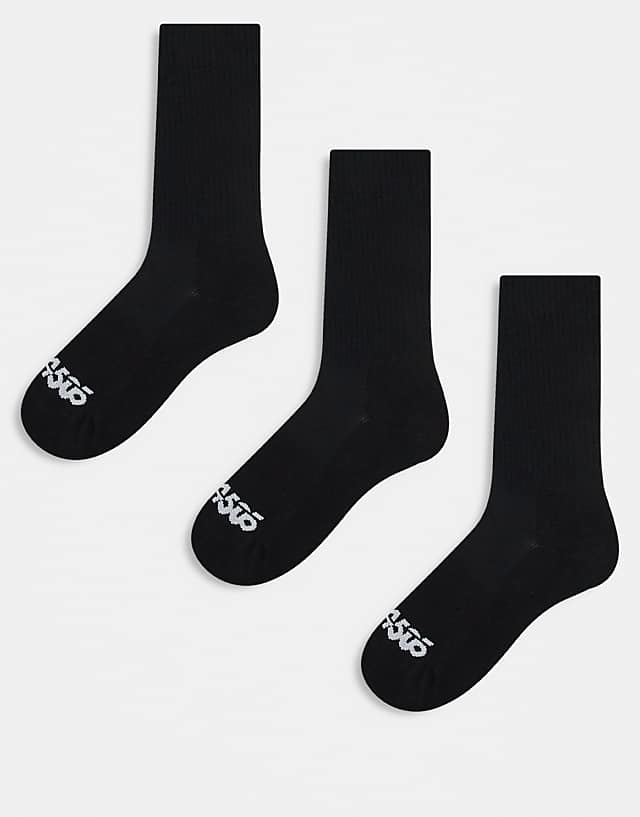 asos 4505 running socks with elasticated arch support and anti bacterial finish in black