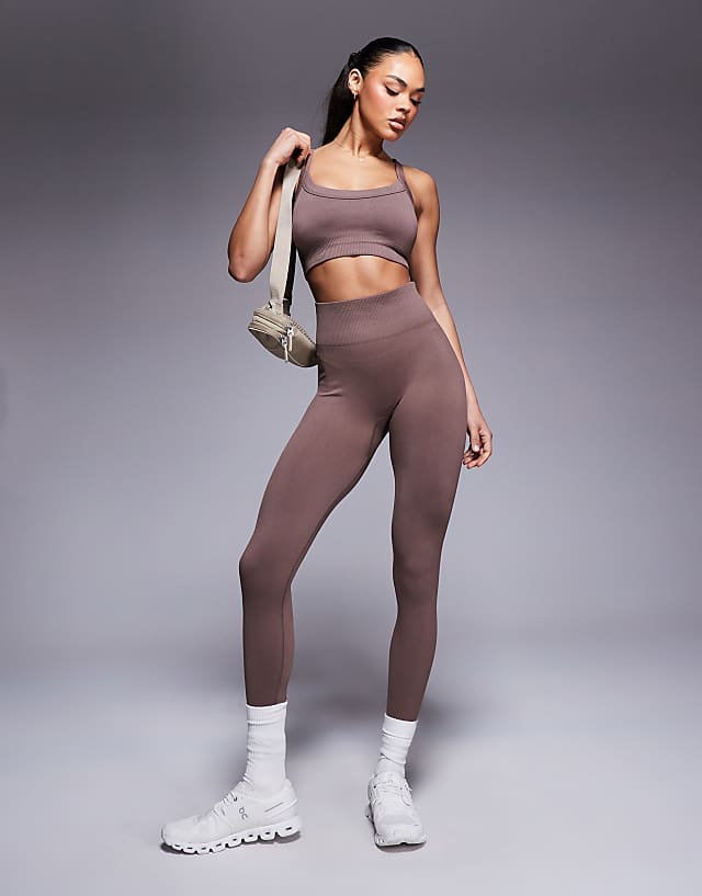 asos 4505 sculpting seamless gym set in milk chocolate