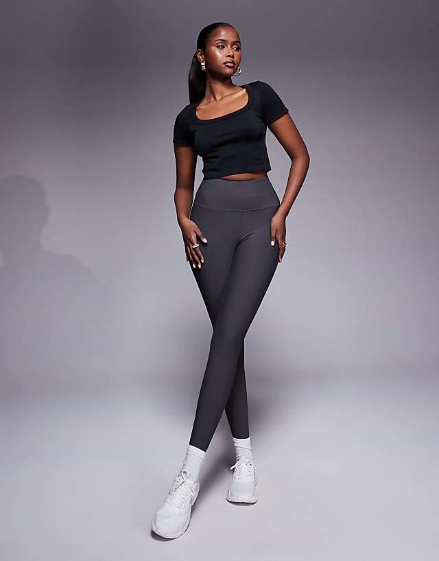 Asos 4505 Seamless Active Short Sleeve T-shirt In Black