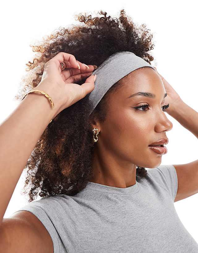 Asos 4505 Soft Touch Performance Set In Grey Marl