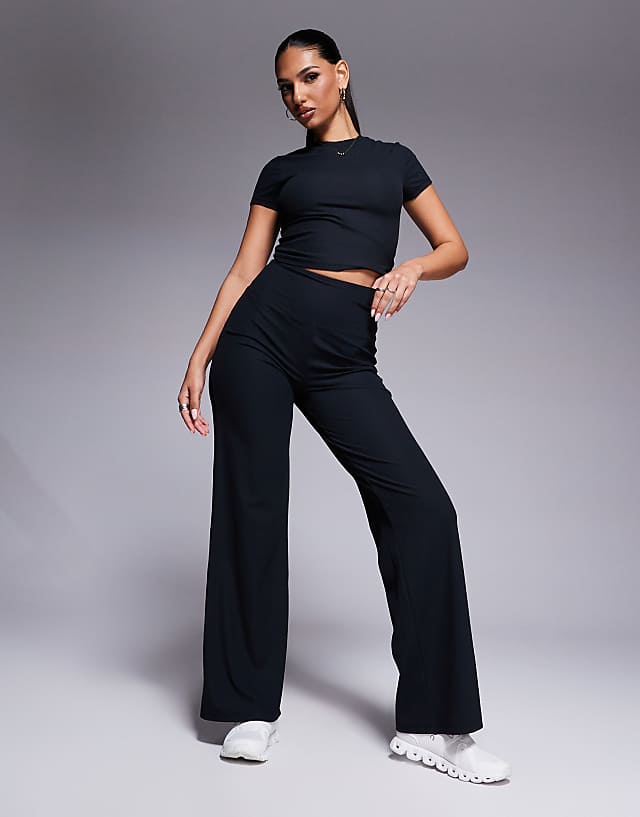 Asos 4505 Soft Touch Rib Performance Set In Black