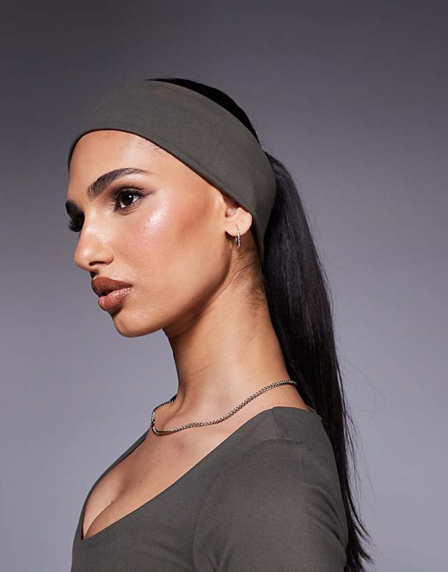 Asos 4505 Soft Touch Set In Dark Olive