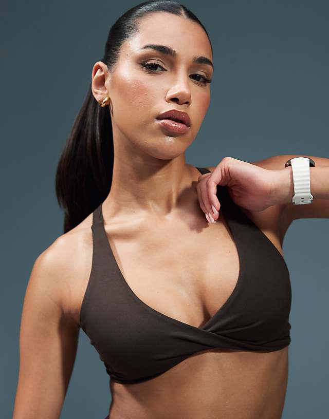 Asos ASOS 4505 Soft Touch Gym Set In Coffee