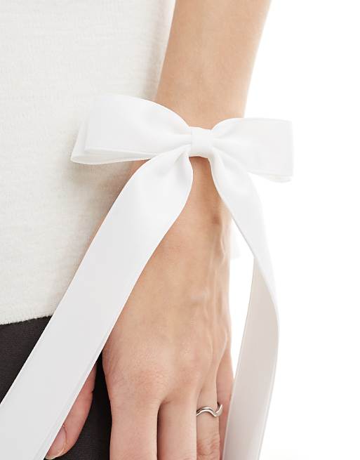Asos ASOS DESIGN Hairband With Bow Detail In White