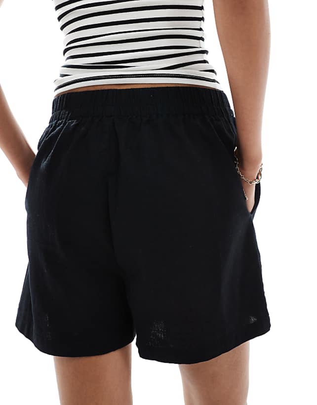 Asos ASOS DESIGN Linen Look Pull On Short In Black