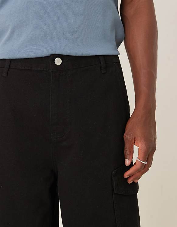 Asos ASOS DESIGN Long Length Cargo Shorts In Black