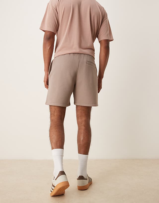 Asos ASOS DESIGN Mid-length Short In Beige
