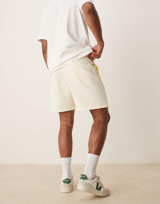 Asos ASOS DESIGN Shorter Length Short In Cream