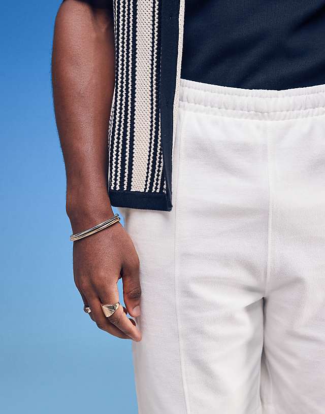 Asos ASOS DESIGN Slim Pique Short In Off White