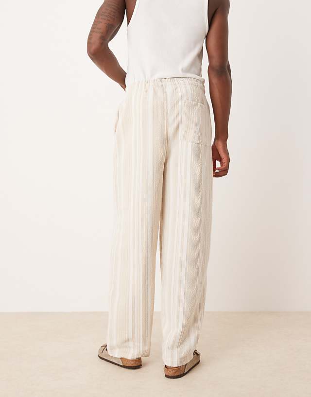 Asos ASOS DESIGN Super Baggy With Stripes In Beige
