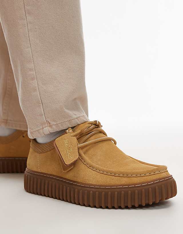 Asos Clarks Torhill Lo Shoes In Golden Tan Suede