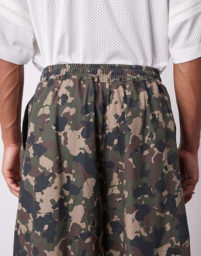 Asos COLLUSION Balloon Jeans In Camo Print